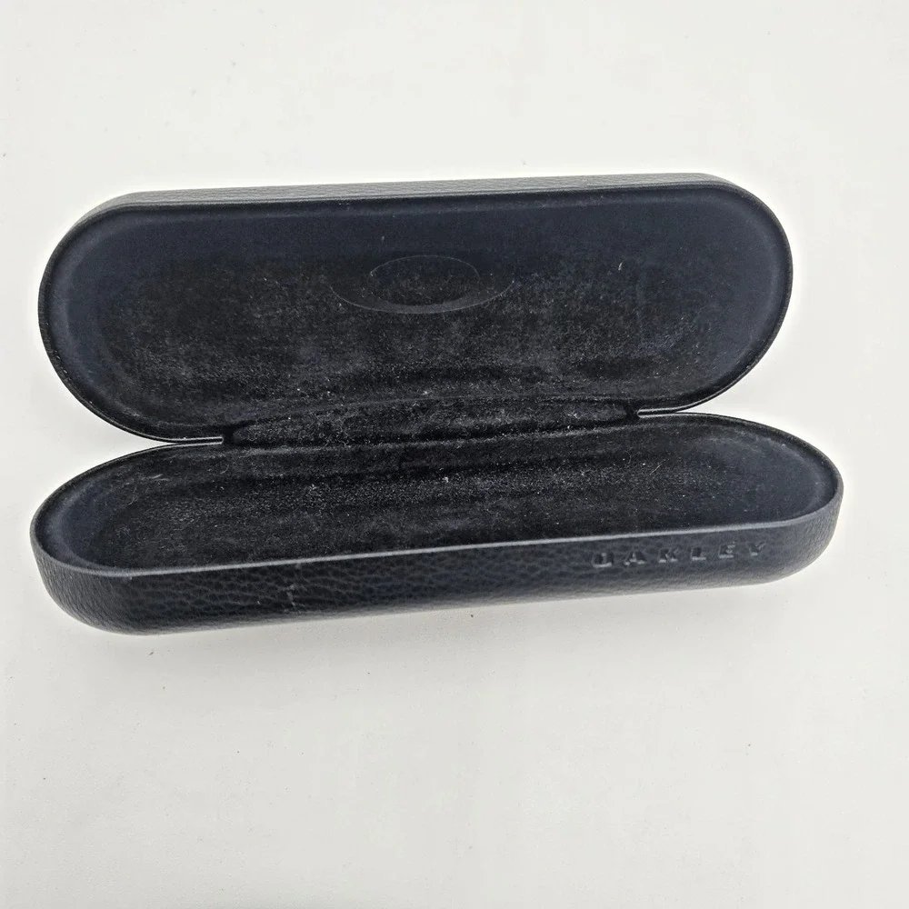 Oakley Sunglass Black Clamshell Hard‎ Case